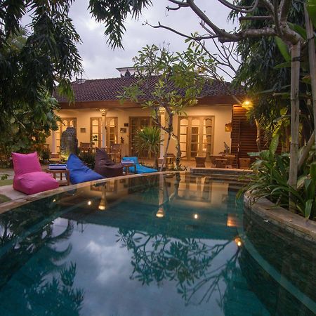 Bed and Breakfast Bale Seminyak Exterior foto